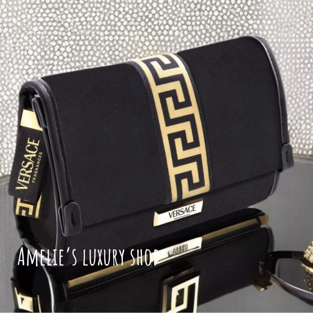 🌺Versace Exclusive beauty Pouch/Clutch Bag in Black Color🌺